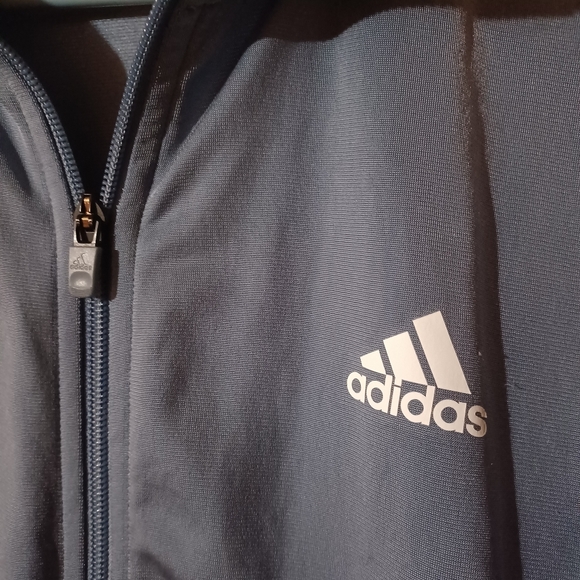 Adidas jacket size Medium 12/14 - Picture 3 of 4